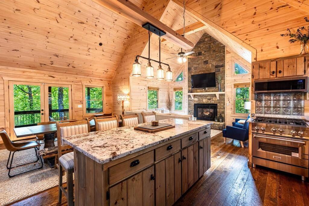 Luxe Family Cabin 8 Min To Downtown Blue Ridge Ngoại thất bức ảnh